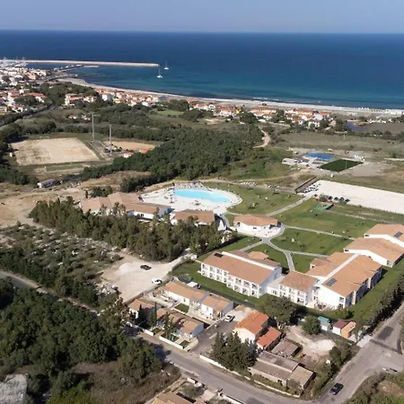 בית נופש Brand New In La Caletta 500m From The סיניסקולה